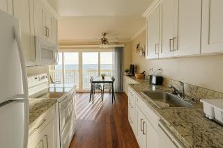 Ocean Haven Beachfront Getaway by Redondo Pier - 8