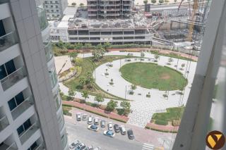 Vogue Opalz by Danube Studio with balcony - Dubai Science Park - Al Barsha - 8