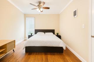 Ocean Haven Beachfront Getaway by Redondo Pier - 1