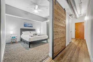Spacious DT Condo l Free Parking l Fast Wi-Fi - Cleveland - 6