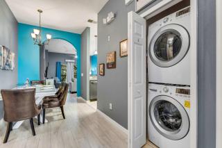 Oasis Hideaway at Bahama Bay - 3 BR Resort Living - 1