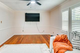 Steps to Sand Walkable Condo in Myrtle Beach! - 4
