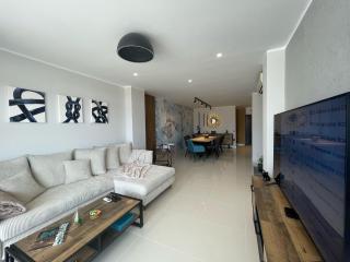 Sea & City View Luxury Apartment Maritima Balchik - 9
