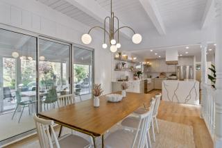 The Lilypad - 2 Master Bedrooms & Game Room - 2