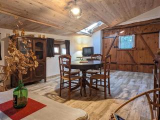 Gîte atypique à Courtesoult-et-Gatey pour un séjour confortable - FR-1-583-491 - 7