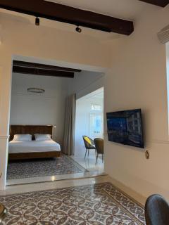 Sliema Seafront Balcony Suites - 3