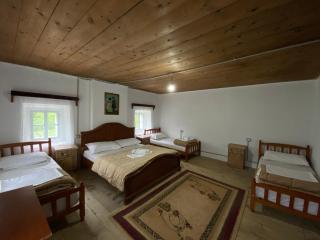 Marash Rrgalla Guesthouse - Theth - 8