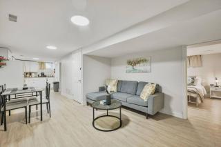 Comfy 2BR Apt near Beach and Downtown Free Parking - Oshawa - 3