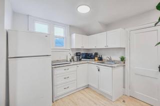 2BR Apt Mins from Beach and Downtown Free Parking - 4