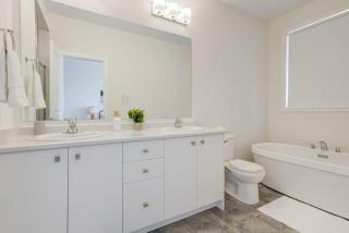 Stylish 3BDR in Pickering Heart Free Parking - Pickering - 9