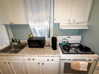 Wasabi Japanese Sanctuary 1BR minutes to the city - 4