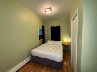 Wasabi Japanese Sanctuary 1BR minutes to the city - 2