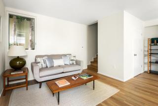 Modern Mar Vista Hideaway New TwoStory ADU - Los Angeles - 5