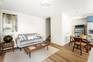 Modern Mar Vista Hideaway New TwoStory ADU - Los Angeles - 3