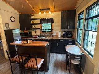 The Holler Cabin - 4