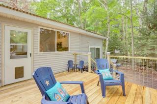 Walk to Lake Hamlin Cottage Near Boat Launch - Ludington - 0
