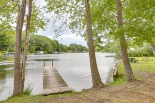 Walk to Lake Hamlin Cottage Near Boat Launch - 8