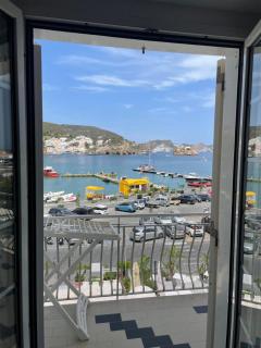 Agenzia Isotur GINESTRA - Ponza - 0