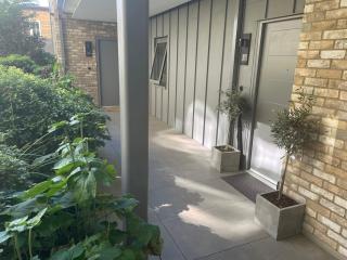Fully furnished 2 bedroom apartment in central location - 4
