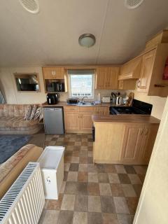 8 Berth Caravan in Chapel St - Chapel Saint Leonards - 8