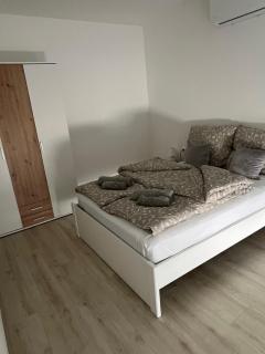 B53 Apartment 1 - 9