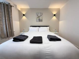 Cosy Brand New 2-Bed, Quiet, Private garden - Northolt - 6