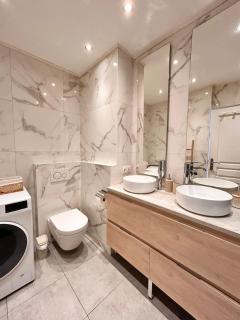 Bright & Peaceful - Free Parking and Breakfast - Full apartment with 2 rooms - Nizza - 1