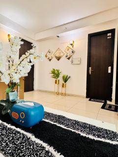 Lofty heaven studio apartment - Noida - 4