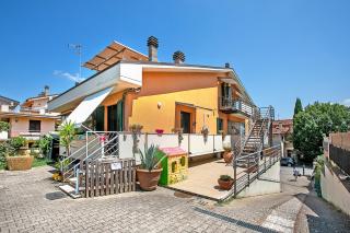 Chianti Wine Site Apt Private Balcony - Happy Rentals - 9