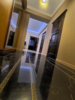 Apartment ultra center Sky House - 4
