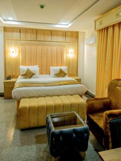 Immaculate Excellence Luxury Hotel - Owerri - 2