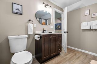 Stylish, 5 Queen Beds, 21mi To Mohegan - 1