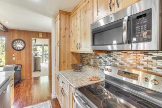 2 Mi to Kings Beach Family Lake Tahoe Condo - 3