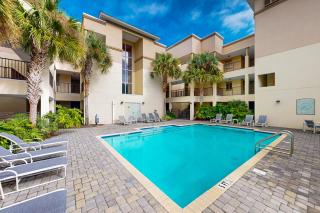 Getaway near the beach with central AC, shared pool, free WiFi - 9