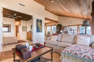 Luxury Oceanfront Condo - Upper - 3