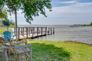 Pet-Friendly Lake Buchanan Retreat with Fire Pit! - 9