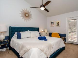 Pet Friendly - Convenient Location - 8