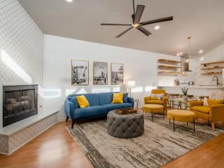 Pet Friendly - Convenient Location - 4