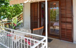 Lovely Apartment In Malinska With Wifi - 1