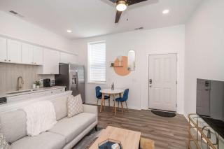 Covington Charm 202 - 1