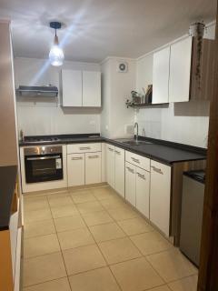 Departamento cálido y espacioso con estacionamiento privado - Valdivia - 9