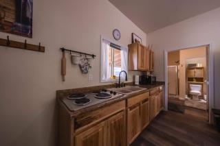 Saddlehorn Ridge Cabin - 3