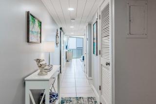 Beachfront Days Ocean View Condo Bliss - 5