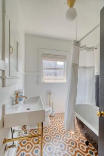 Warhol Suite - Cozy Apartment - 92 WalkScore - Portland - 2
