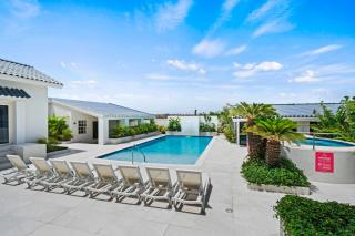 Latitude12 Beach Villa - Palm/Eagle Beach - 1