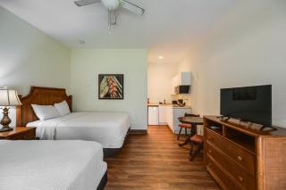 Breezy Naples Studio Condo with Screened Porch! - Naples - 6