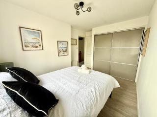 Kings Meadows Luxury Home - Free Parking and SuperFast WiFi - 7