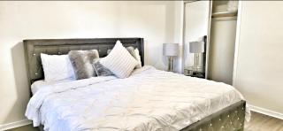 20 percent OFF Luxury 5BR Getaway Renovated Top Location - Richmond Hill - 9