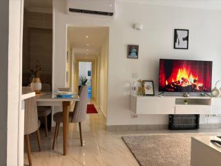 VIP B43 Stunning New Apartment in Madinaty - Madinaty - 9