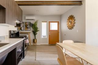 2BR Bohemian Oasis - Food & Craft Beer Lovers - Portland - 9